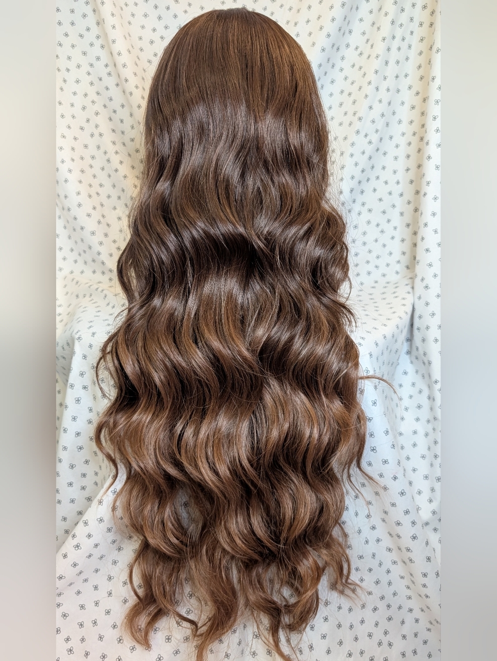 NWT 28” Lace Front Synthetic Wig Caramel Brown 13x6 Long Wavy Synthetic Natural